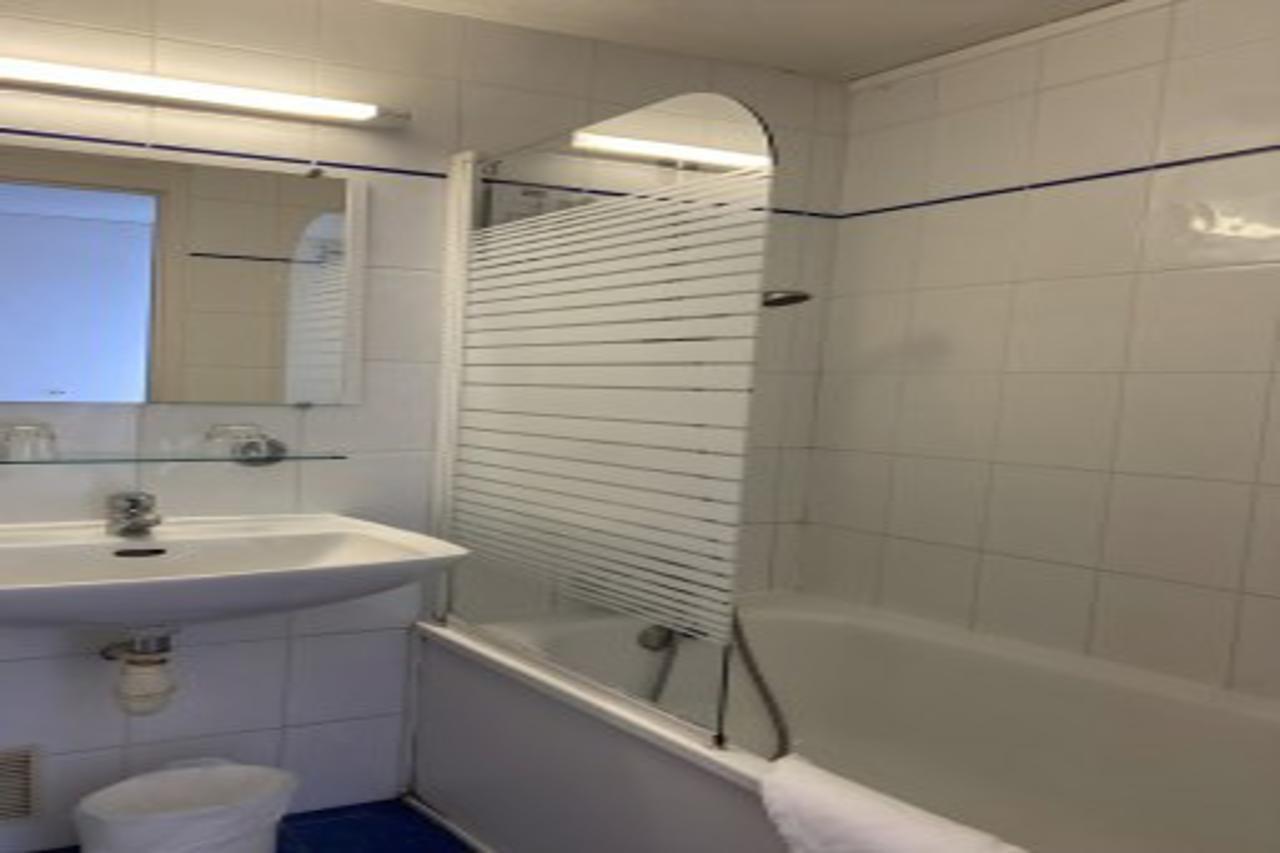 Shelder Hotel - Cherbourg En Cotentin - Equeurdreville מראה חיצוני תמונה